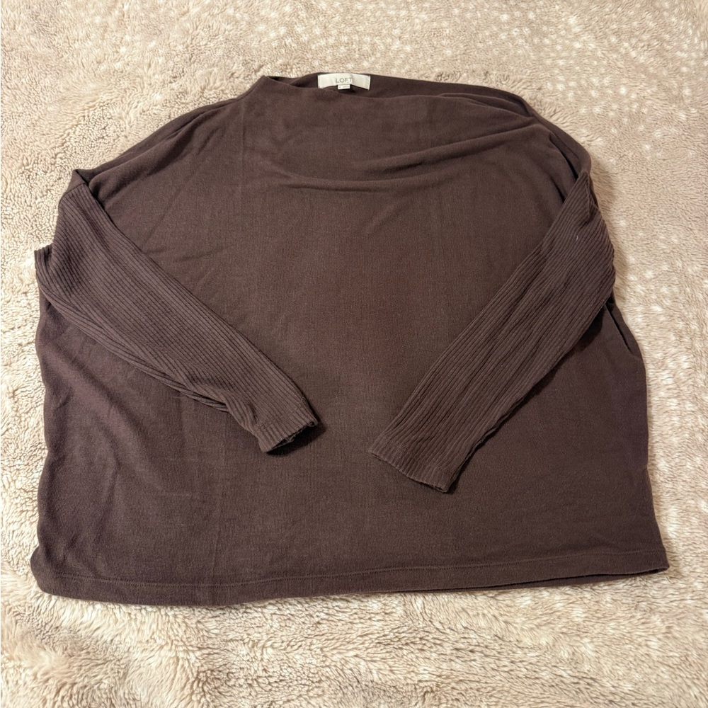 Loft Women’s off the sleeve brown lightweight sweater